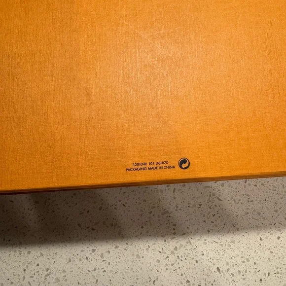 Louis Vuitton Medium Size Empty Box 14x10x5  - Box Only - Picture 5 of 12